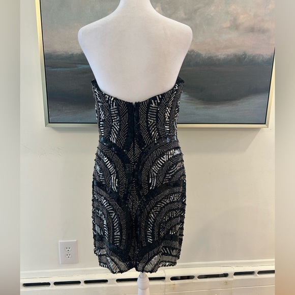 NWOT SCALA Hand Beaded Strapless Dress (Size 8, Fits smaller, P2P 17 inches) - Picture 9 of 15